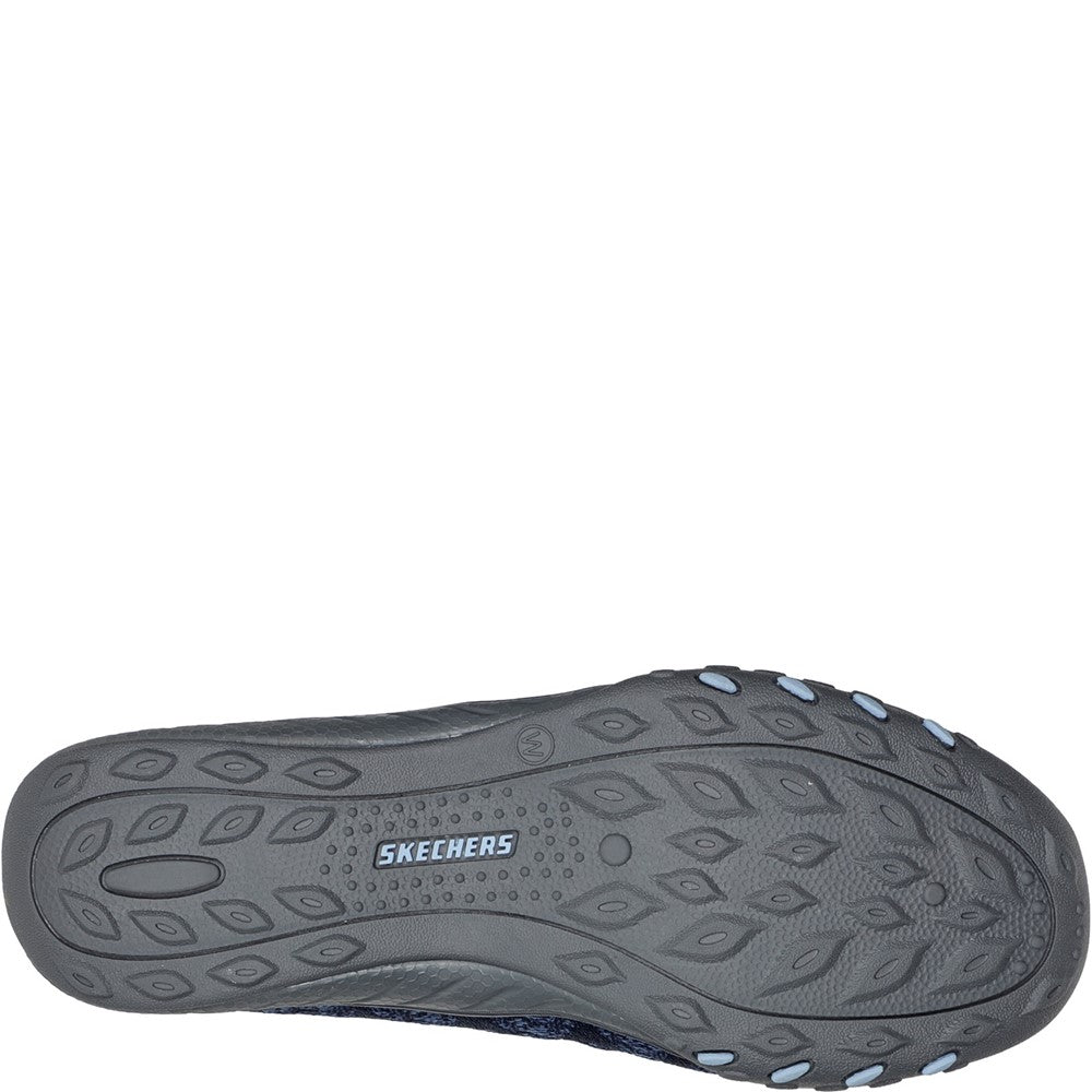 Women's Skechers Relaxed Fit: Breathe-Easy Infi-Knity Trainer