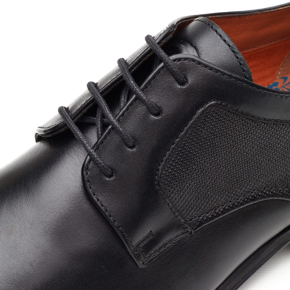 Men's Base London Dome Lace Up Shoe