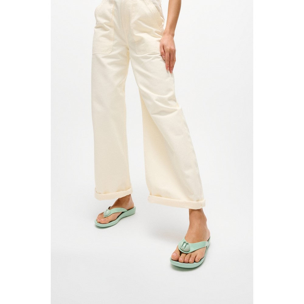 Women's Fitflop iQushion Glossy-Button Flip-Flops