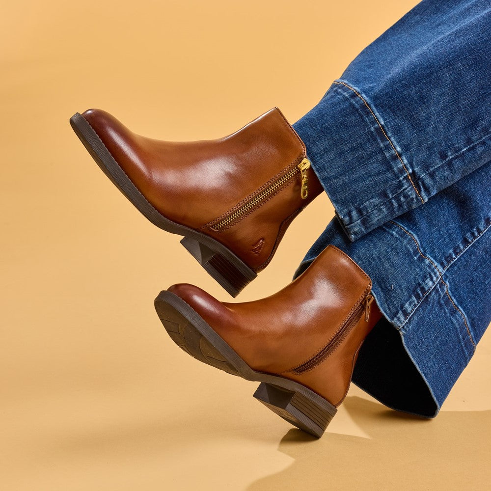 Women's Hush Puppies Perry Zip Boot