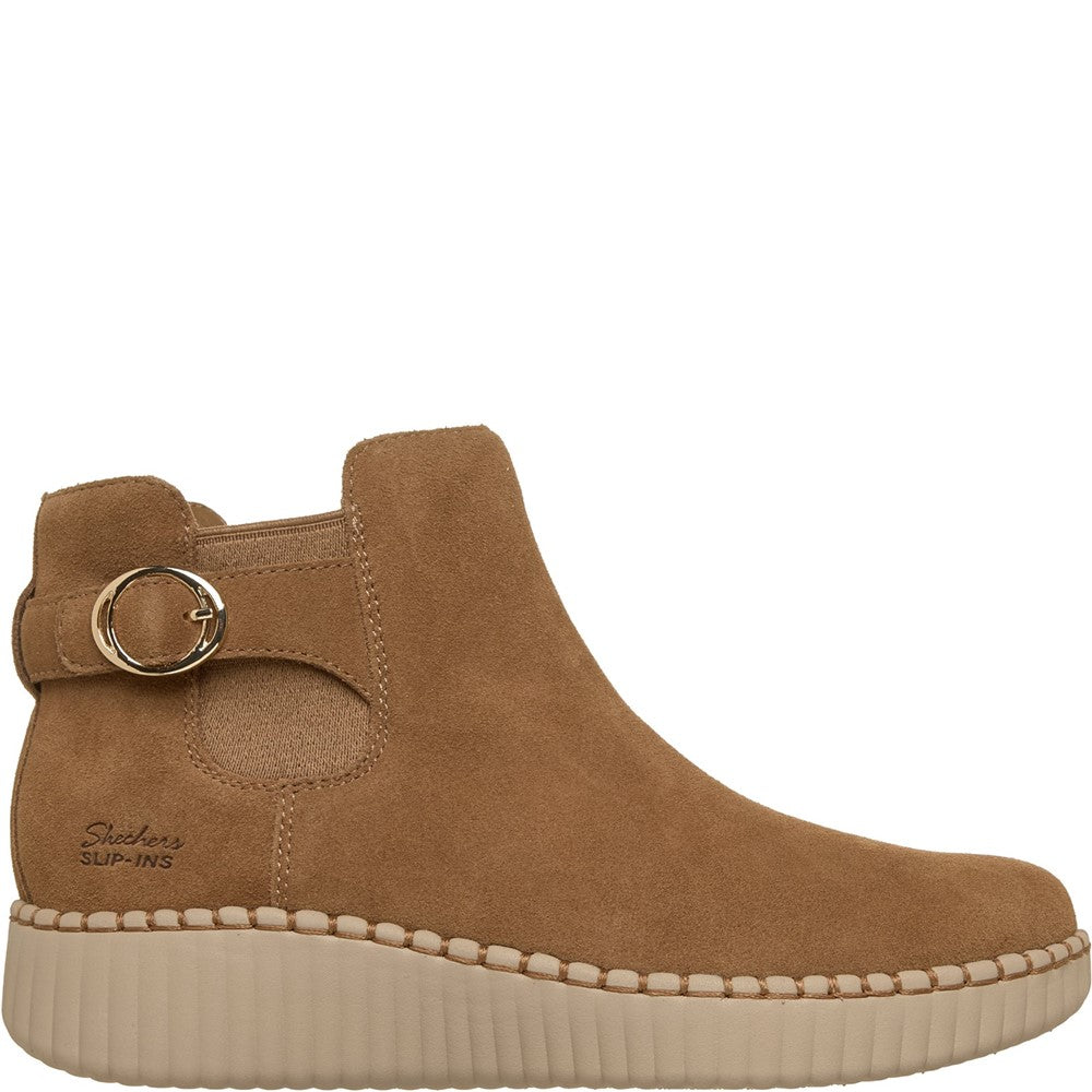 Women's Skechers WILSHIRE BLVD DARLING MOMENT