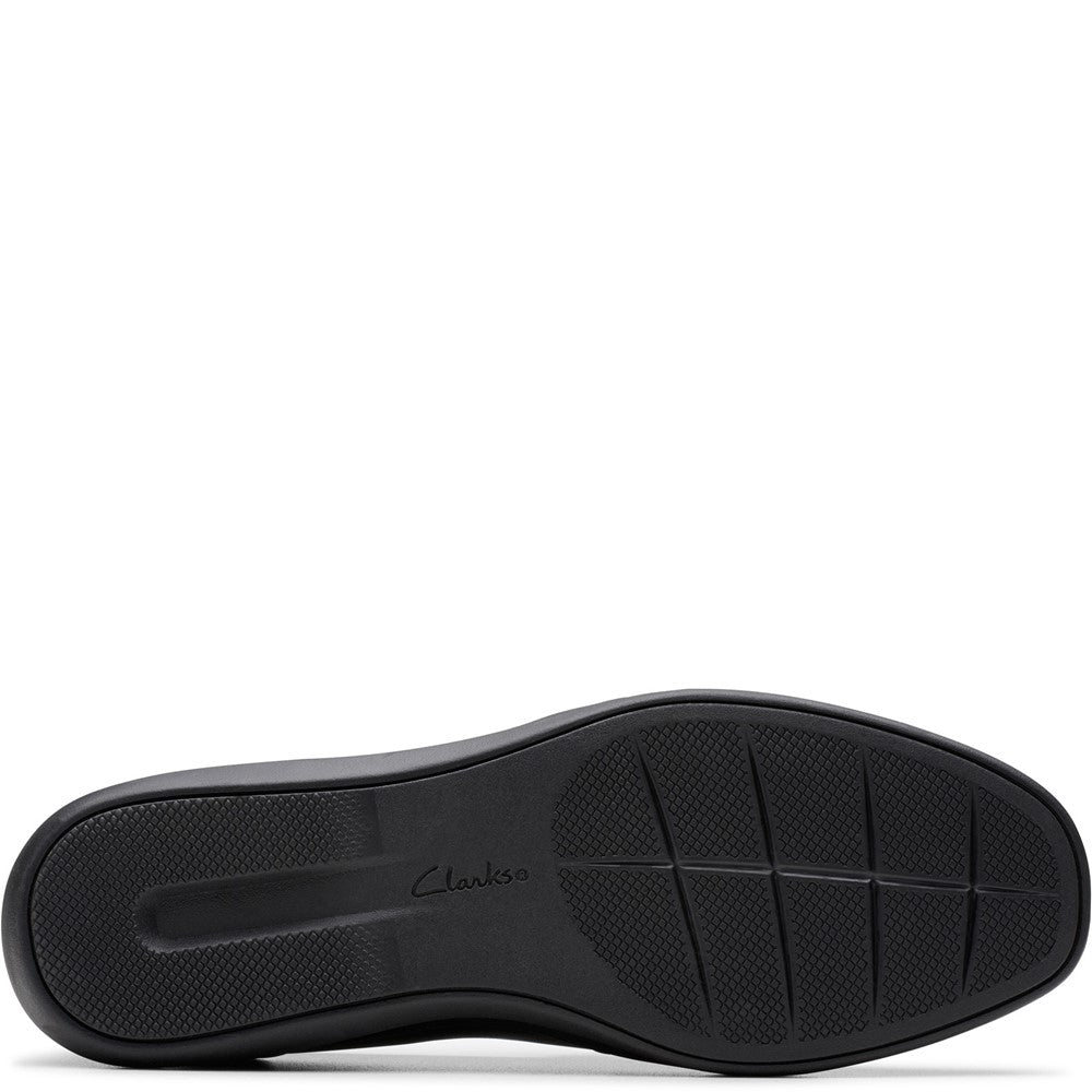 Women's Clarks Lynell Edge Slip On Shoes