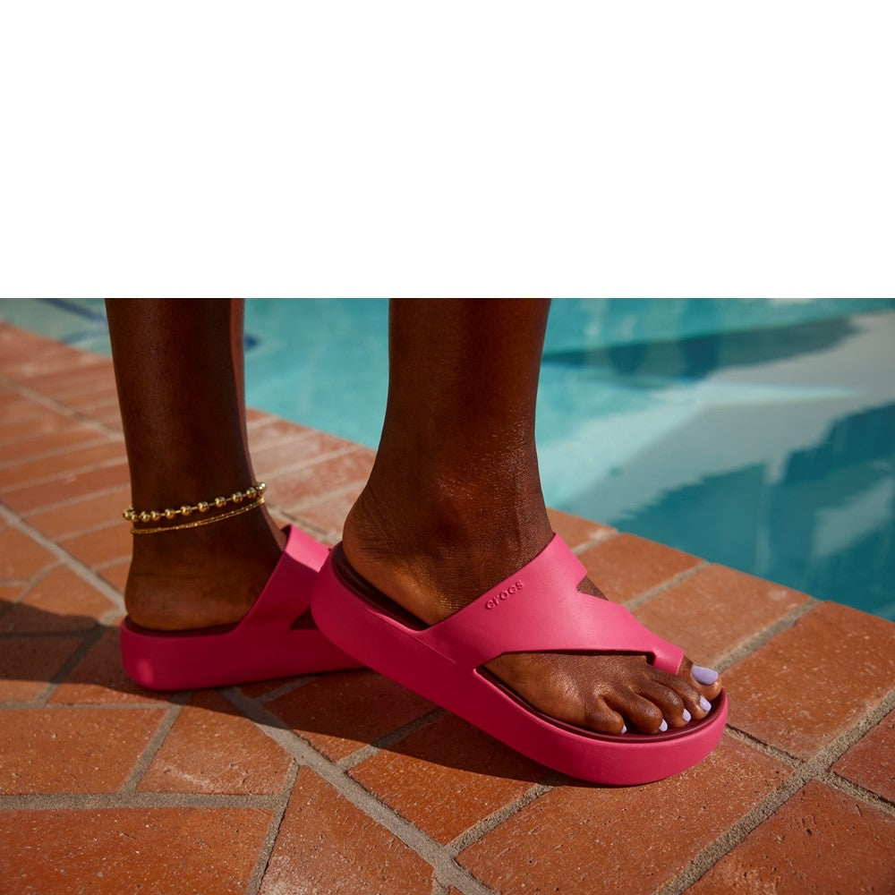 Women's Crocs Getaway Platform Toe Loop