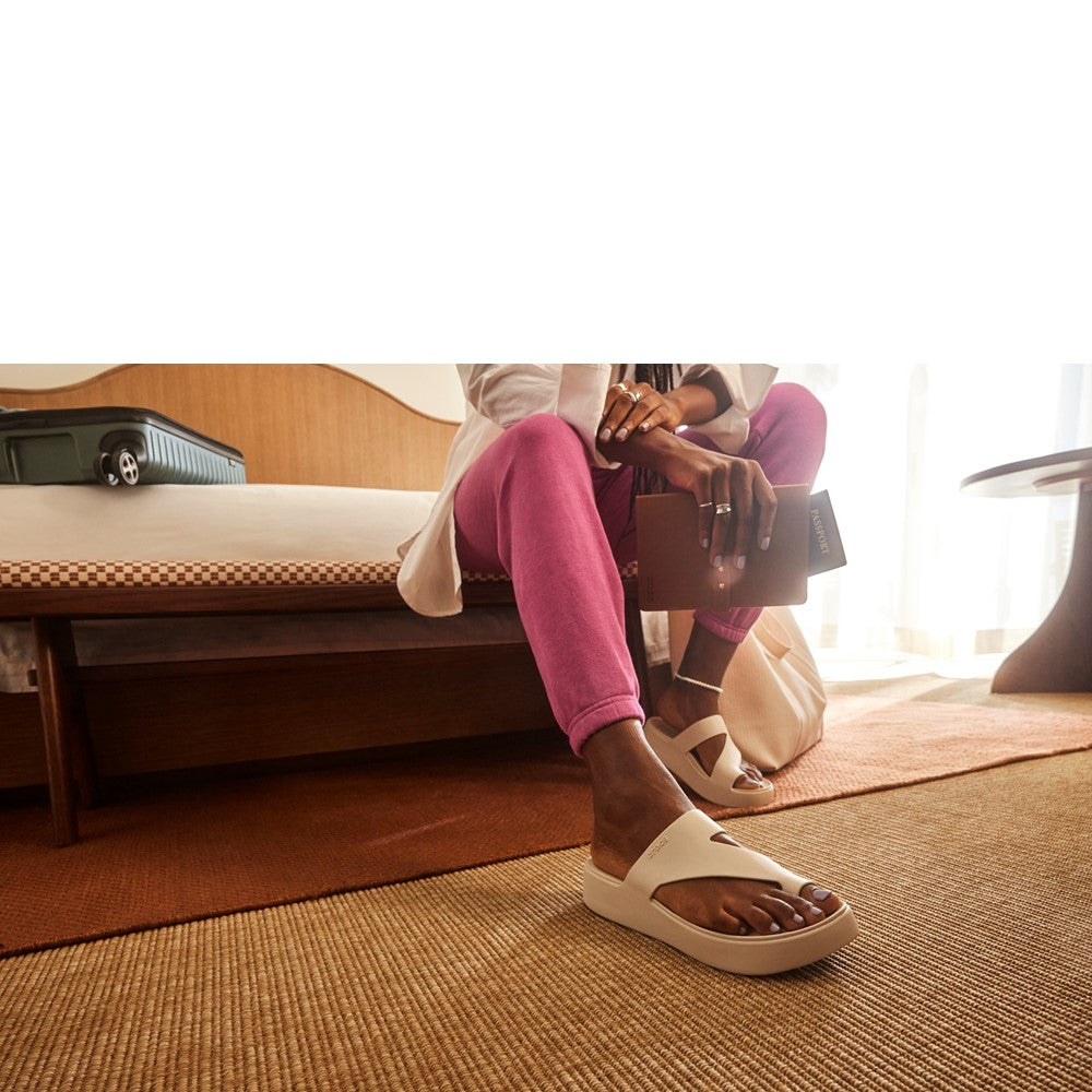 Women's Crocs Getaway Platform Toe Loop